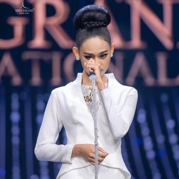 Potret Miss Myanmar yang Minta Tolong di Kontes Kecantikan