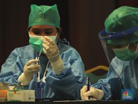 Catat! Jarak Vaksin Sinovac 28 Hari, Astrazeneca 12 Minggu