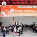 Pulihkan Ekonomi, Shopee Hadirkan Pusat Vaksinasi di Bandung