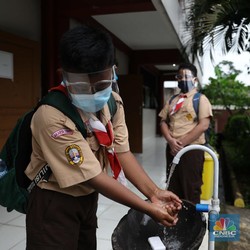 Corona Meningkat, Ini Kata Satgas soal Sekolah Tatap Muka