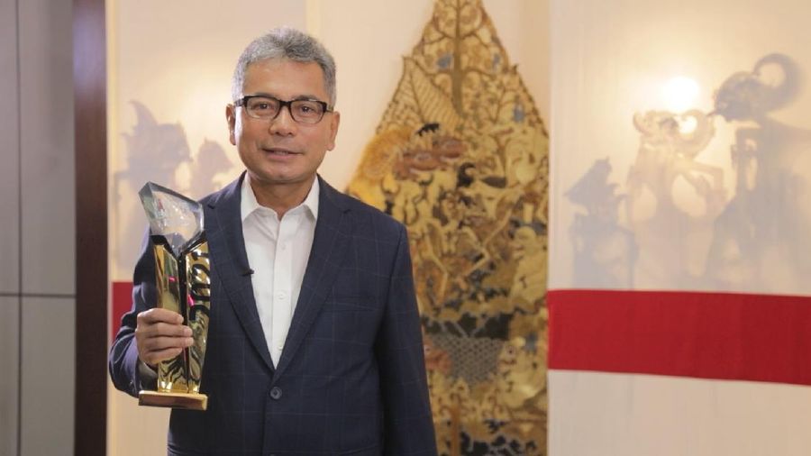 Direktur Utama BRI, Sunarso sebagai The Best CEO, dalam ajang  iNews Maker Awards 2021. (foto; ist)