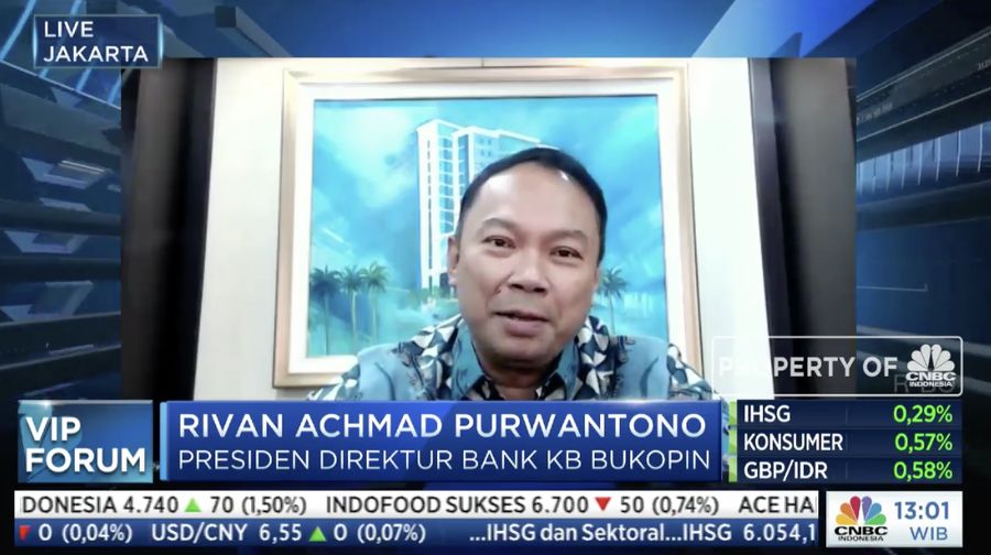 Direktur Utama Bukopin Rivan A. Purwantono dalam acara VIP Forum bertajuk 