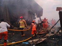 Tanah Abang Kebakaran! Ratusan Kios Pasar Kambing Hangus