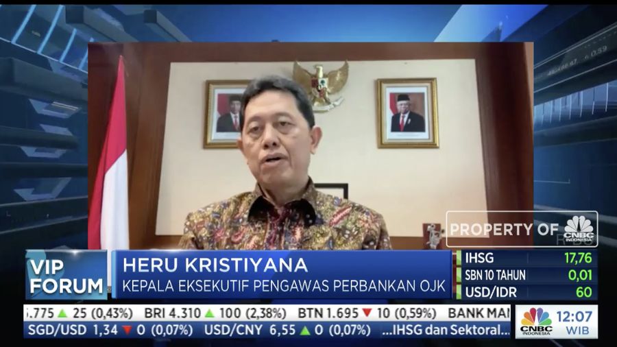 Kepala Eksekutif Pengawas Perbankan Otoritas Jasa Keuangan (OJK), Heru Kristiyana dalam acara VIP Forum bertajuk 