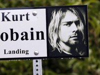 Duh! Nirvana Dituntut 'Bayi' Sampul Album Nevermind Rp 2 M