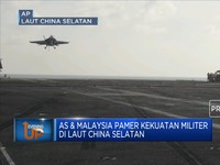 Kapal Induk & Kapal Serbu Amfibi AS Gelar Latihan Militer