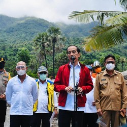 Jokowi: Korban Jiwa Banjir Bandang NTT 163 Orang