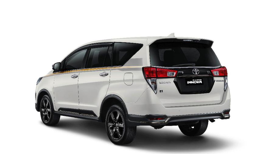 Toyota Innova Limited Edition (dok. Toyota)