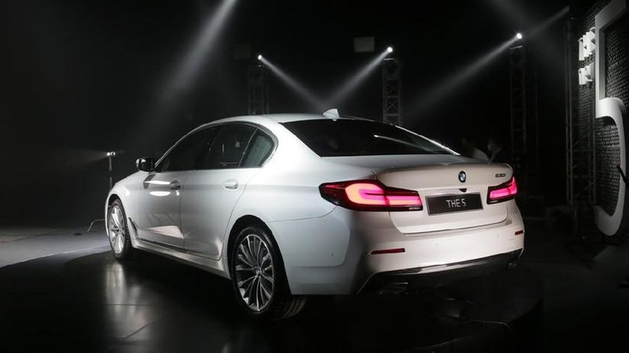 BMW Indonesia resmi memperkenalkan mobil sedan bisnis terbaru mereka BMW 520i M Sport dan BMW 530i Opulence. (Dok: BMW)