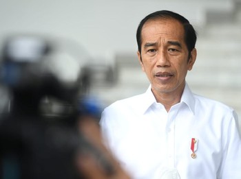Ngabalin Sebut Reshuffle Kabinet Jokowi Pekan Ini