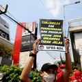 Markas KFC Dikepung Karyawan, Bagaimana Pizza Hut, CFC Dkk?