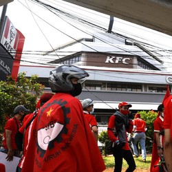 Saham FAST Ambruk Setelah Pegawai Geruduk Kantor Pusat KFC
