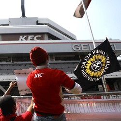Cek Saham FAST, Setelah 3 Hari Markas KFC 'Dikepung' Karyawan