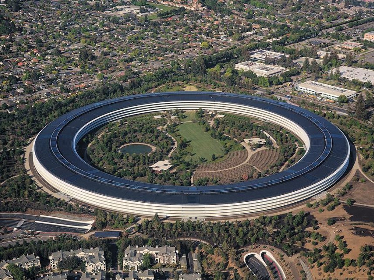 Pengeluaran Besar Raksasa Teknologi untuk AI Jadi Mesin Uang Masa Depan