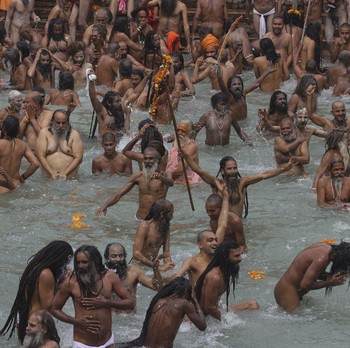 Ini Penyebab Kasus Covid Meledak di India