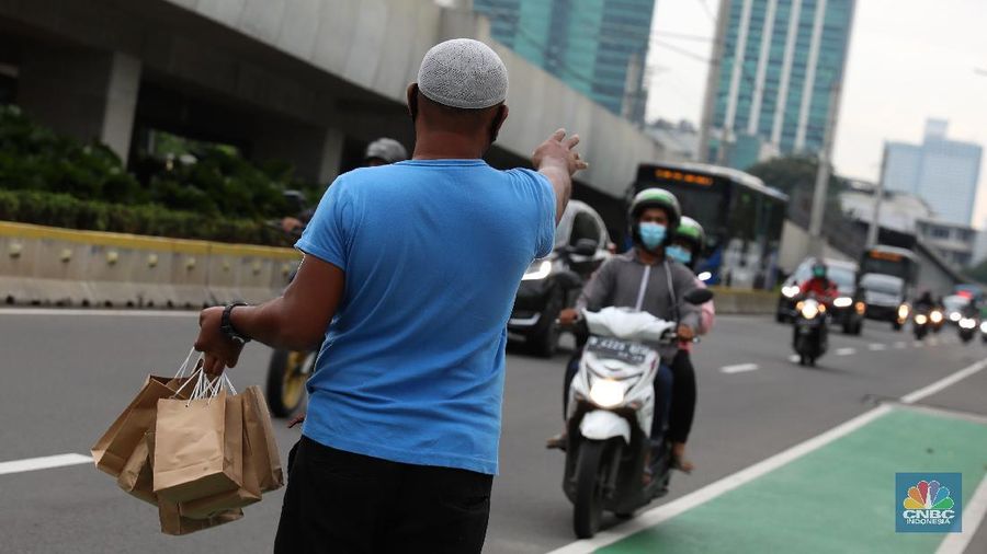 Pembaguan takjil Drive Thru. (CNBC Indonesia/Andrean Kristianto)