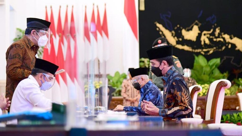 Peluncuran gerakan cinta zakat dan penyerahan zakat kepada Badan Amil Zakat Nasional, Kamis (15/04/2021). Dok: Biro Pers Sekretariat Presiden