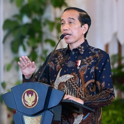 Jokowi Mau Ekonomi Tumbuh 7% & Keluar dari Resesi, Bisakah?