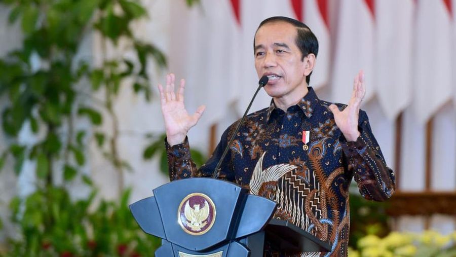 Presiden Joko Widodo menyampaikan sejumlah arahan kepada para kepala daerah dalam Rapat Koordinasi Kepala Daerah Tahun 2021 yang digelar secara virtual pada Rabu, 14 April 2021. Dok: Muchlis Jr - Biro Pers Sekretariat Presiden
