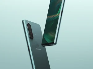 HP Sony Xperia Belum Menyerah Meski Sempoyongan