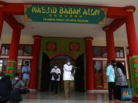 Keren! Intip Masjid Oriental Babah Alun di Pinggir Tol Desari