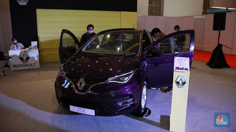 Toyota Prius PHEV. CNBC Indonesia/Andrean Kristianto