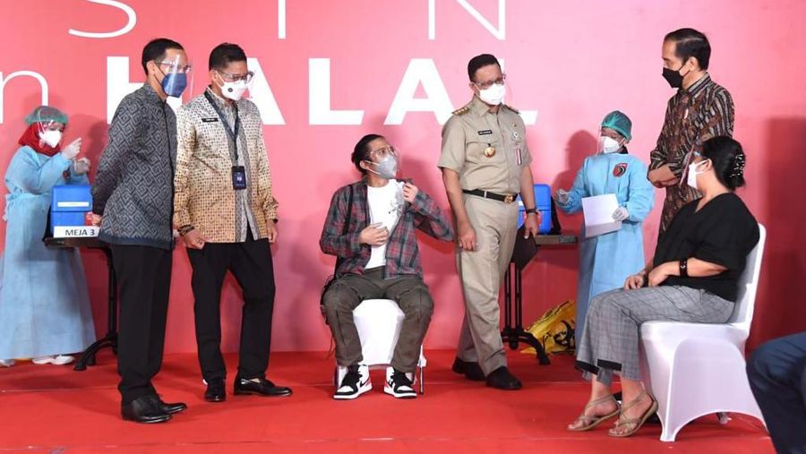 Jokowi Tinjau Vaksinasi Seniman dan Budayawan, Galeri Nasional Indonesia (Biro Pers Presiden RI)