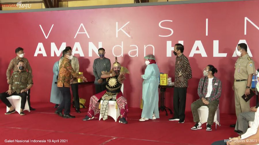 Jokowi Tinjau Vaksinasi Seniman dan Budayawan, Galeri Nasional Indonesia (Youtube BPMI)