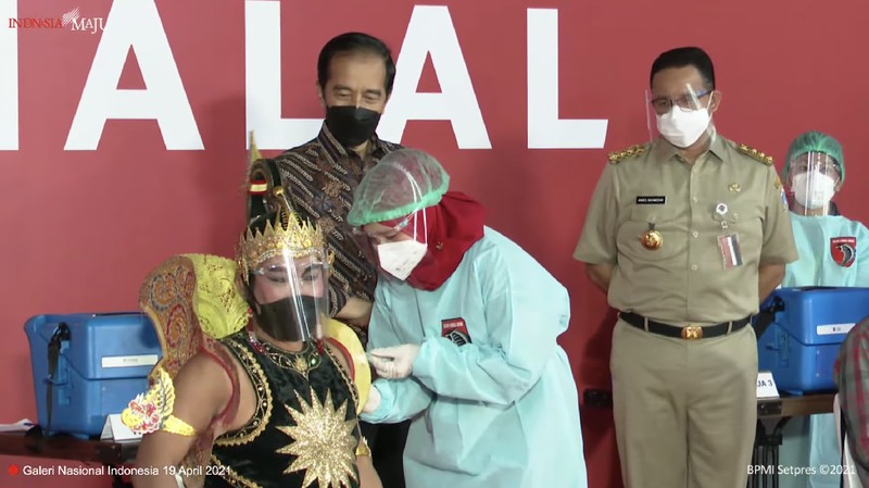 Jokowi Tinjau Vaksinasi Seniman dan Budayawan, Galeri Nasional Indonesia (Youtube BPMI)