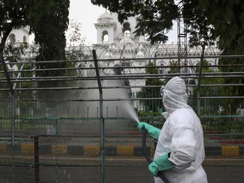 Duh! 'Tsunami' Corona Makin Seram di India