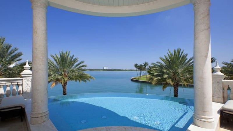 Pemandangan dari atas daftar hunian paling mahal di Pelabuhan Bal. (Lifestyle Production Group / The Jills Zeder Group/CNBC.com)