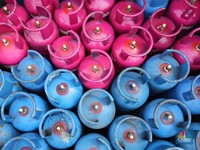 Jelang Lebaran, Pertamina-PLN Siaga Kenaikan LPG & Listrik