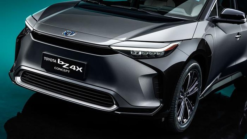 Toyota resmi memperkenalkan konsep SUV listrik bernama Toyota bZ4X (Toyota)