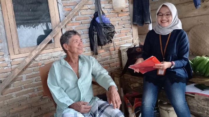 KARTINI BRI: Semangat Mantri Usra Bangkitkan UMKM Terdampak Gempa di Mamuju KARTINI BRI: Semangat Mantri Usra Bangkitkan UMKM Terdampak Gempa di Mamuju