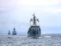 Ini Penampakan Kapal Perang & Jet Tempur Rusia di Laut Hitam