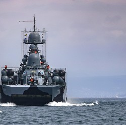 Laut Hitam Panas! Rusia Tembak Langsung, NATO Latihan Perang