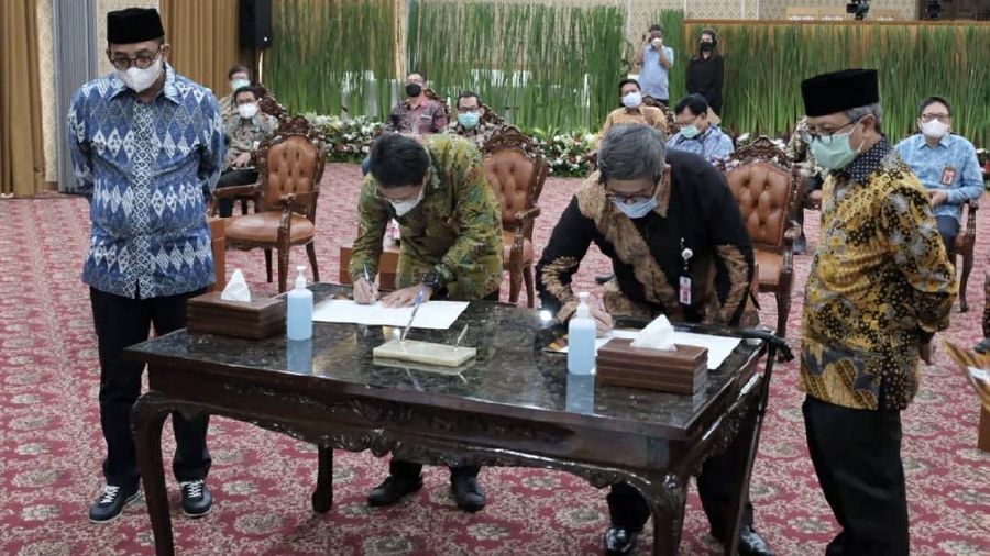Direktorat Jenderal Pajak (DJP) hari ini secara resmi telah menandatangani perjanjian kerja sama dengan Direktorat Jenderal Perimbangan Keuangan (DJPK) dan 84 Pemerintah Daerah (Pemda) tentang optimalisasi pemungutan pajak pusat dan pajak daerah tahap III. (Dok. DJP)
