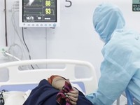 'Tsunami' Corona India, Mutan Baru Susah Dilacak dengan Tes?