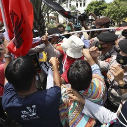 3 Bulan Myanmar Mencekam, Ledakan Mulai Muncul di Unjuk Rasa
