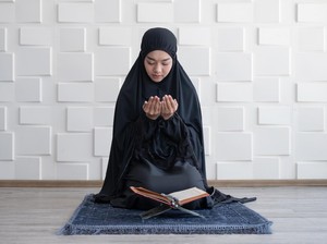 Bacaan Ratib Al-Athos: Lengkap dengan Bahasara Arab, Latin, dan Keutamaannya