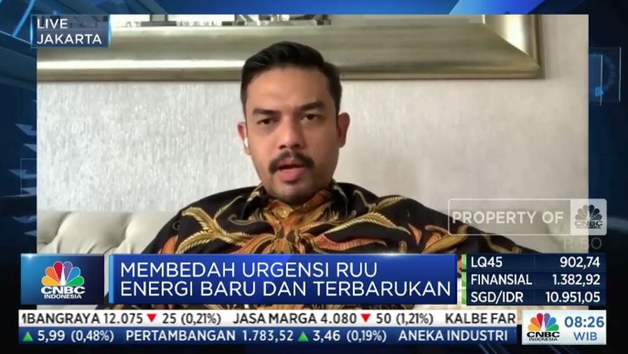 Anggota Komisi VII DPR RI, Maman Abdurrahmah dalam acara New Energy Conference dengan Tema 