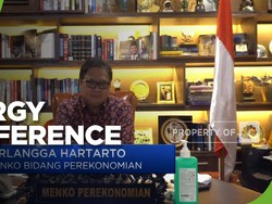 Menko Airlangga: Dorong EBT, RI Berkomitmen Kurangi 29% GRK