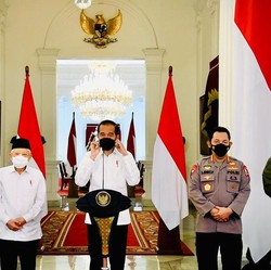 Jokowi 'Diam-diam' Bertemu Kepala Daerah Se-RI, Kenapa?