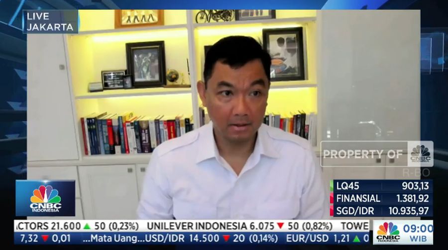 Wakil Direktur Utama PLN, Darmawan Prasodjo dalam acara New Energy Conference dengan Tema