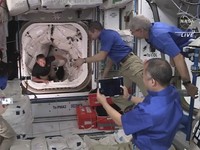 Misteri Kotoran Mengambang di Luar Angkasa, Astronaut Saling Tuduh