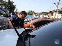 OJK Murka Soal Debt Collector, Begini Cara Menghadapinya
