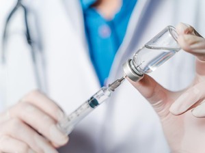 Dear Penderita Diabetes, Ini Hukum Suntik Insulin Saat Puasa