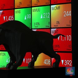 Daftar 10 Emiten Market Cap Terbesar, Nyaris 50% Valuasi IHSG