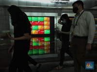 IHSG Tutup Akhir Pekan dengan Senyum, Asing Borong Saham Ini