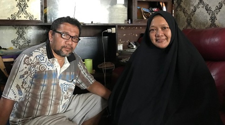 JKN-KIS Setia Dampingi Perjuangan Suami Muhasih untuk Sembuh. (dok. BPJS Kesehatan) JKN-KIS Setia Dampingi Perjuangan Suami Muhasih untuk Sembuh. (dok. BPJS Kesehatan)